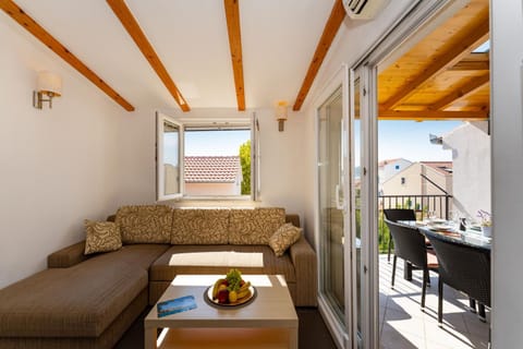 Day, View (from property/room), Balcony/Terrace, Seating area