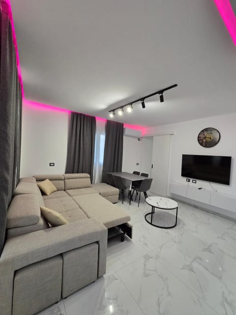 TV and multimedia, Living room, Photo of the whole room