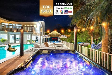 Beachfront Oasis w Htd Pool Cinema Game-Room Tiki Villa in Pompano Beach