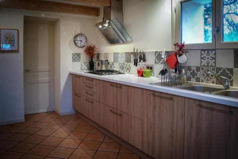 Mas familial dans les vignes, idéal télétravail Villa in Pertuis