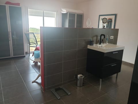 Maison au calme avec vue magnifique Villa in Sari-Solenzara