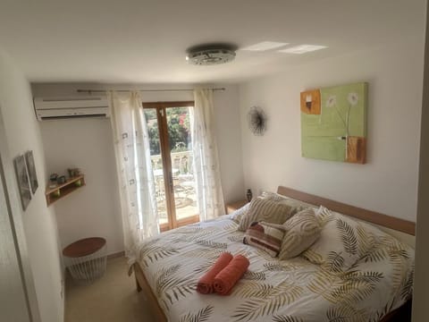 Chambre villa Soleil Vacation rental in Roquebrune-sur-Argens
