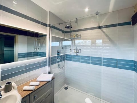 Dingle Marsh Barns Hotel in Dunwich