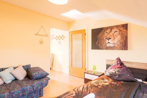 Bed, Living room, Photo of the whole room, Seating area, Bedroom