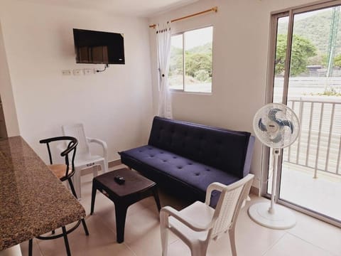 Communal lounge/ TV room, Living room, Seating area
