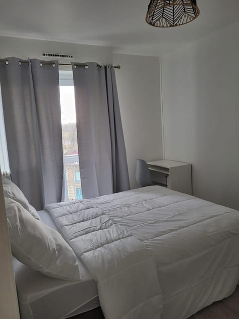 Chambre simple Bed and Breakfast in Pontoise