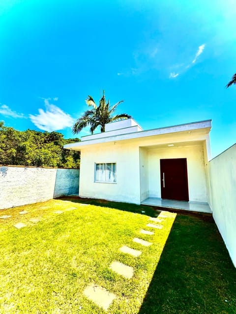 Facade/entrance, Garden view