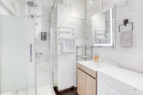 Shower, Bathroom, towels, towels