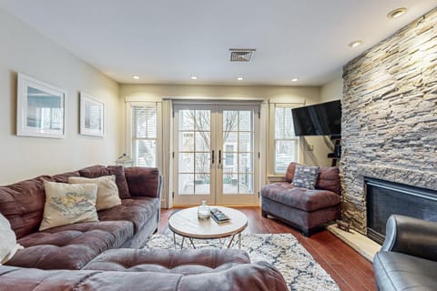 West End Luxe Apartment in Provincetown