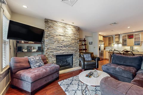 West End Luxe Apartment in Provincetown