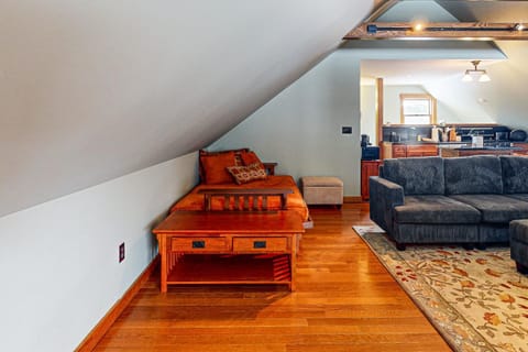 The Loft at Fort Defiance Hotel in Barnard