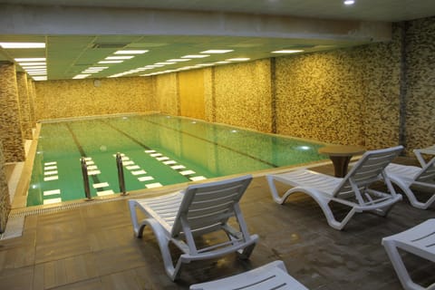 Pool view, Swimming pool, sunbed