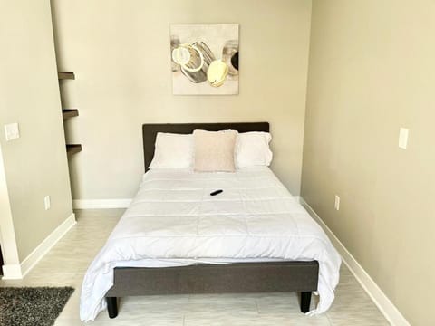 Urban Oasis Downtown Condo with Skywalk Access 2 Apartment in Des Moines