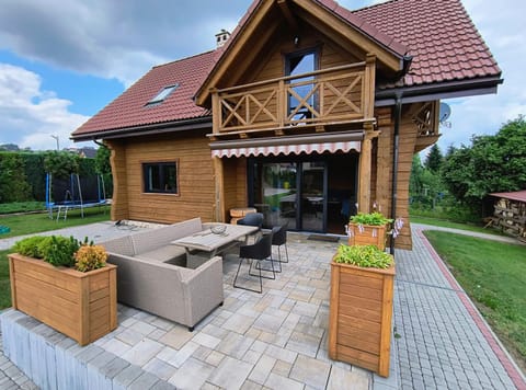Property building, Garden, Balcony/Terrace, Seating area