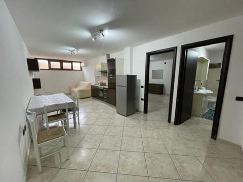 Kitchen or kitchenette, Living room, Photo of the whole room, Seating area, Dining area