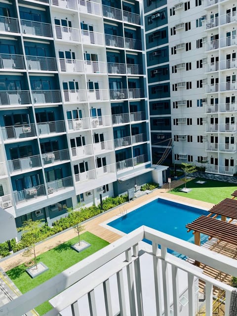 Balcony/Terrace, Pool view, Swimming pool