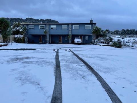 Property building, Natural landscape, Winter