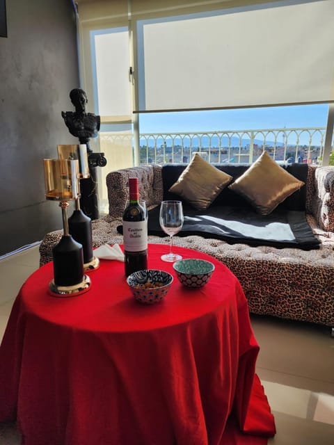 SUITES LIVE Toluca Love hotel in Toluca