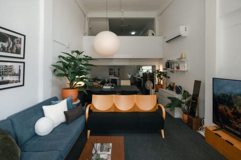 Communal lounge/ TV room, TV and multimedia, Living room, Seating area
