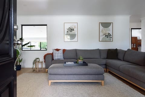 Stylish Family Retreat by Hawley Beach House in Tasmania