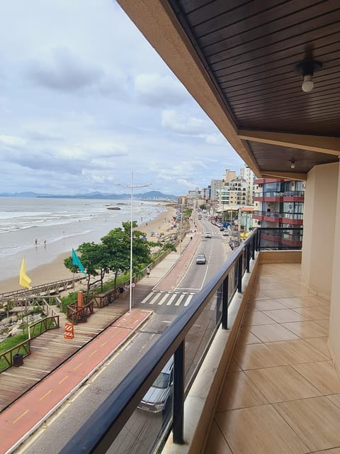 Neighbourhood, View (from property/room), Balcony/Terrace, Beach, City view, Sea view