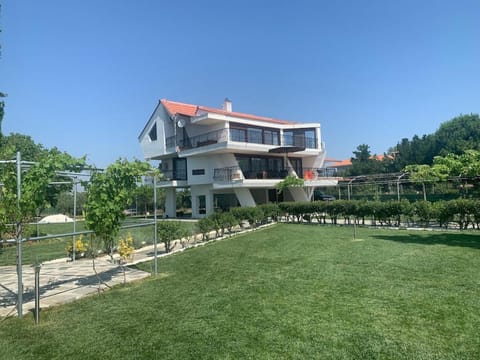 Property building, Garden, Garden, Garden view