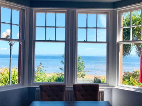 Burlington Guest House Bed and Breakfast in England