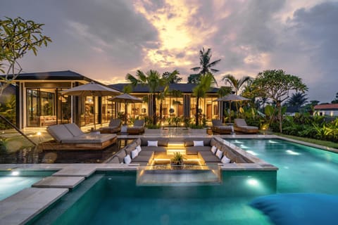 Property building, Natural landscape, Seating area, Pool view, Swimming pool, sunbed