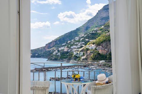 View (from property/room), Balcony/Terrace, Beach, City view, Sea view