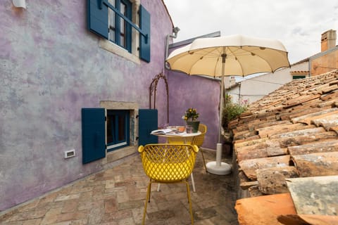 Property building, Balcony/Terrace