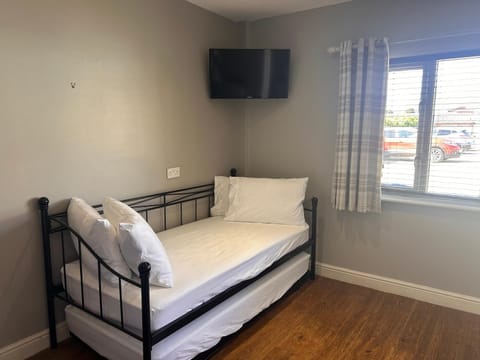 The Nelson country house Bed and Breakfast in Overy Road