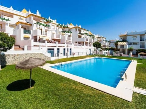 Property building, Garden, Pool view, Swimming pool