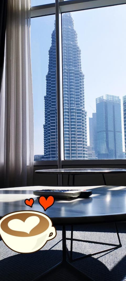 View (from property/room), View (from property/room), Living room, Diving