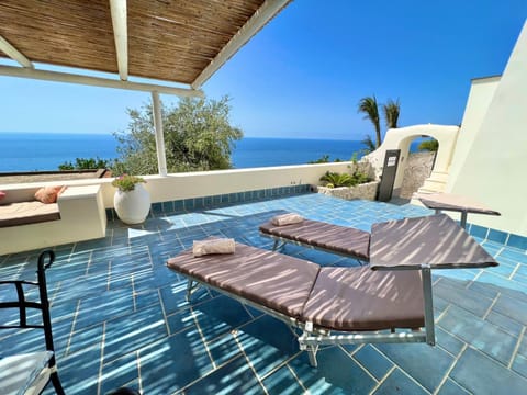 Patio, View (from property/room), Balcony/Terrace, Seating area, Sea view, sunbed