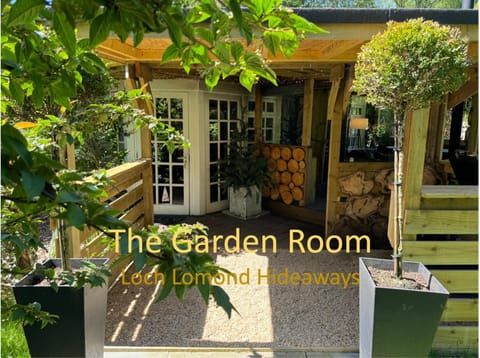 Property building, Patio, Garden