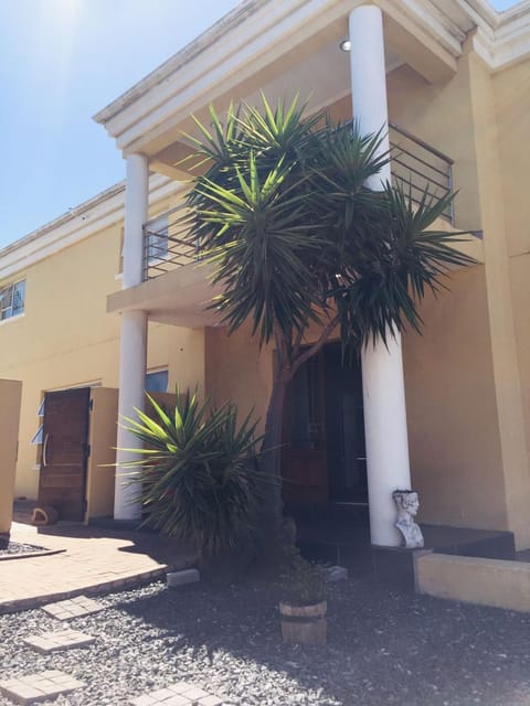Property building, Day