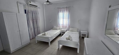 Santorini Sunrise Hotel Perissa Hotel in Perissa