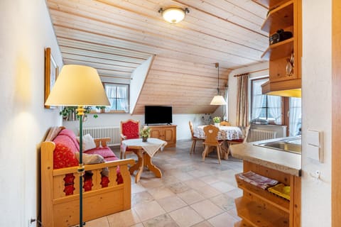 Cafe-Restaurant-Gästehaus Waldvogel Bed and Breakfast in Baden-Württemberg