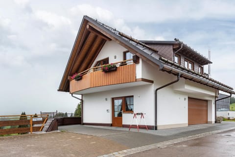 Cafe-Restaurant-Gästehaus Waldvogel Bed and Breakfast in Baden-Württemberg