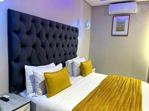 Bed, air conditioner