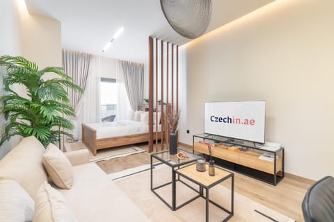 Bed, TV and multimedia, Living room, Photo of the whole room, Seating area, Bedroom
