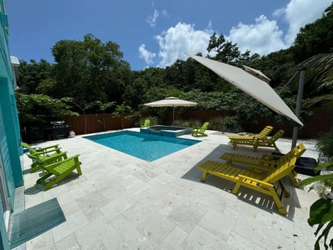 Key Largo Home with Spa and Pool House in Key Largo