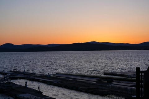 Natural landscape, Lake view, Mountain view, Sunrise
