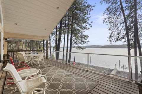 Lakefront Cabin Retreat with Stunning CDA Views Cabin in Kootenai County