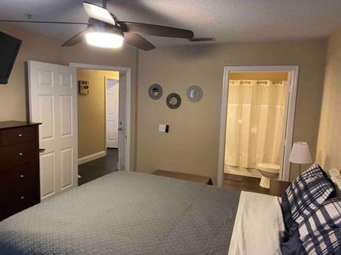 4 Bedroom 3 Bathroom Villas At SevenDwarfs 20-102 House in Kissimmee