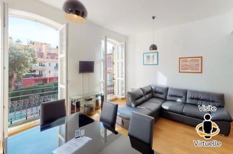 Communal lounge/ TV room, Living room, Dining area