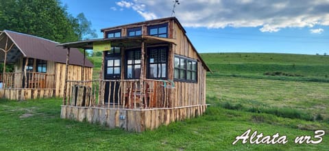 Property building, Natural landscape, Garden
