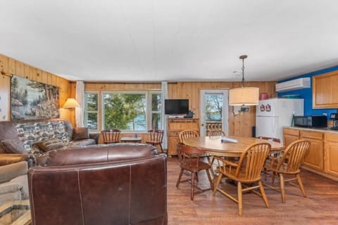 Minoqua Shores Cabin 6 Cabin in Minocqua