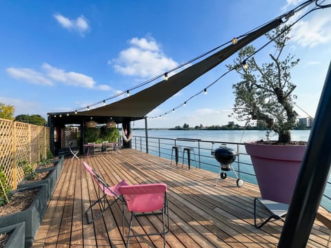 Natural landscape, Balcony/Terrace, Balcony/Terrace, River view