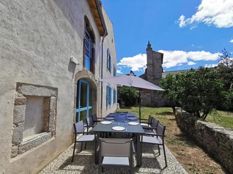 Patio, BBQ facilities, Garden, Dining area, Sunset